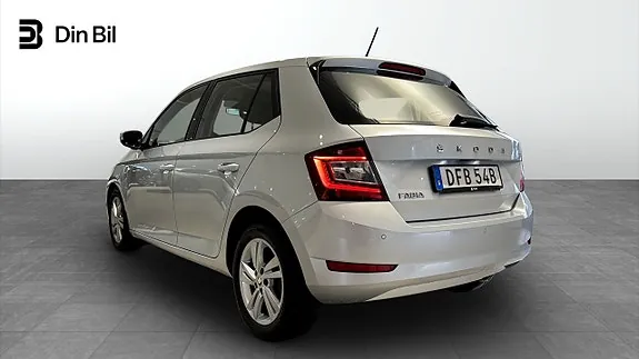 Skoda Fabia 2021 photo 3
