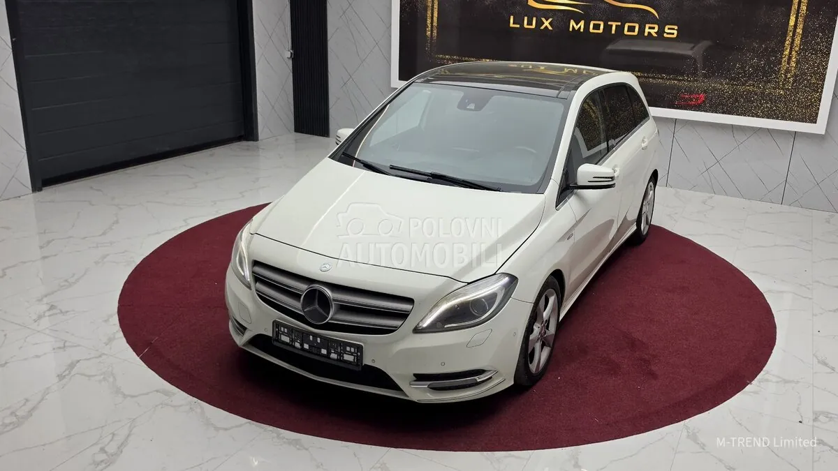Mercedes-Benz B 200 2012 photo 5