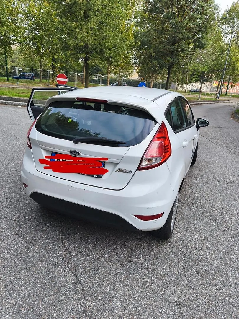 Ford Fiesta 2013 photo 4