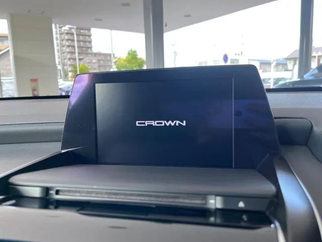 Toyota Crown Hybrid Rs 2018 photo 4