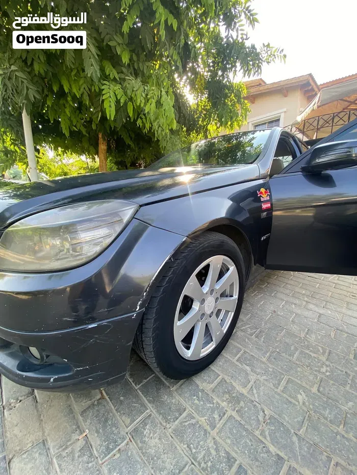 Mercedes-Benz C-Class 2010 photo 4