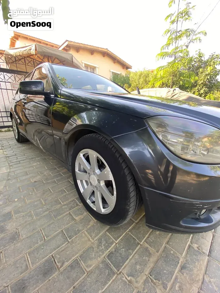 Mercedes-Benz C-Class 2010 photo 3