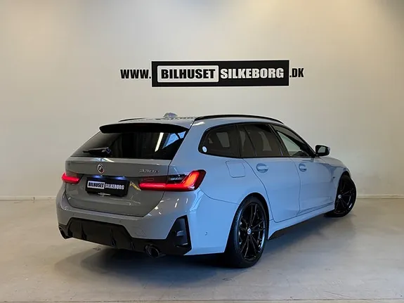 BMW 330E 2023 photo 4