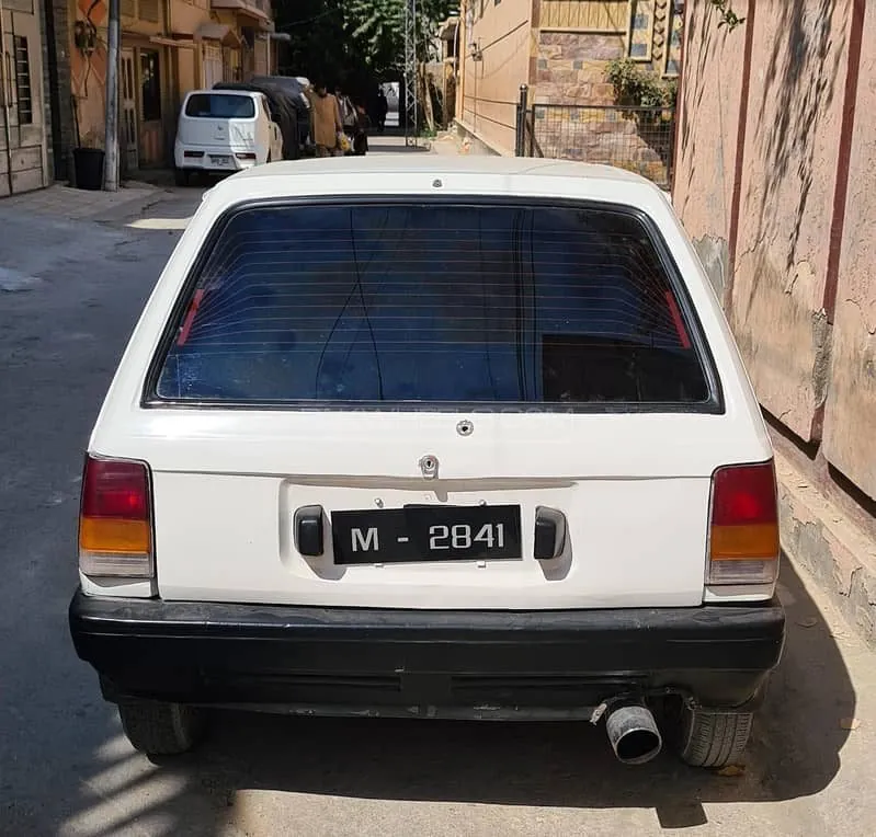 Suzuki Khyber