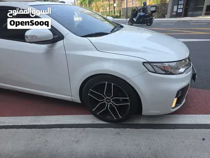 Kia Forte 2010 photo 3