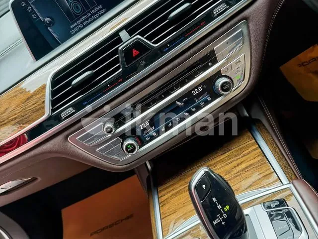 BMW 740Li 2016 photo 4