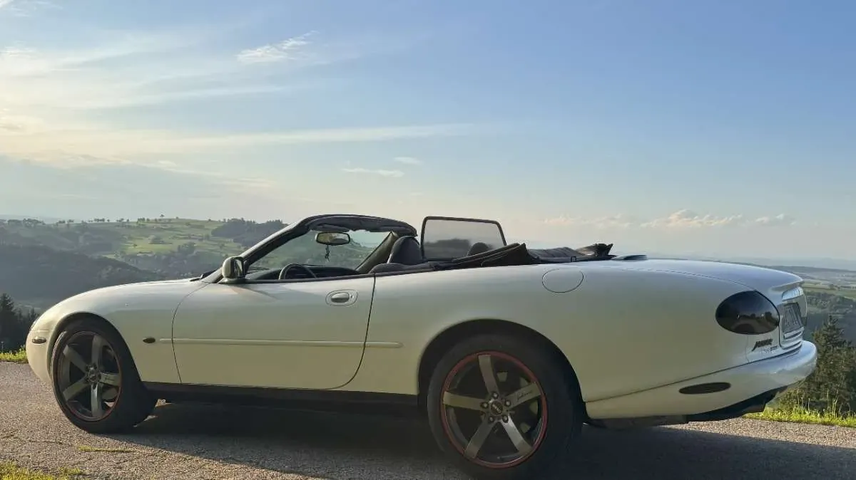 Jaguar Xk8 1997 photo 2