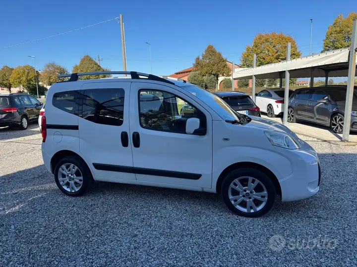 Fiat Qubo 2012 photo 2
