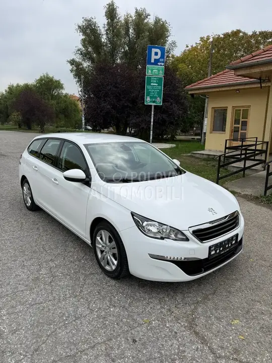 Peugeot 308 2015 photo 2