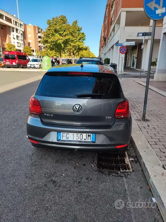 Volkswagen Polo 2017 photo 2