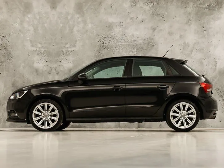 Audi A1 2016 photo 2
