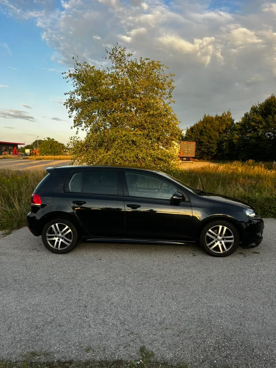 Volkswagen Golf 2012 photo 3