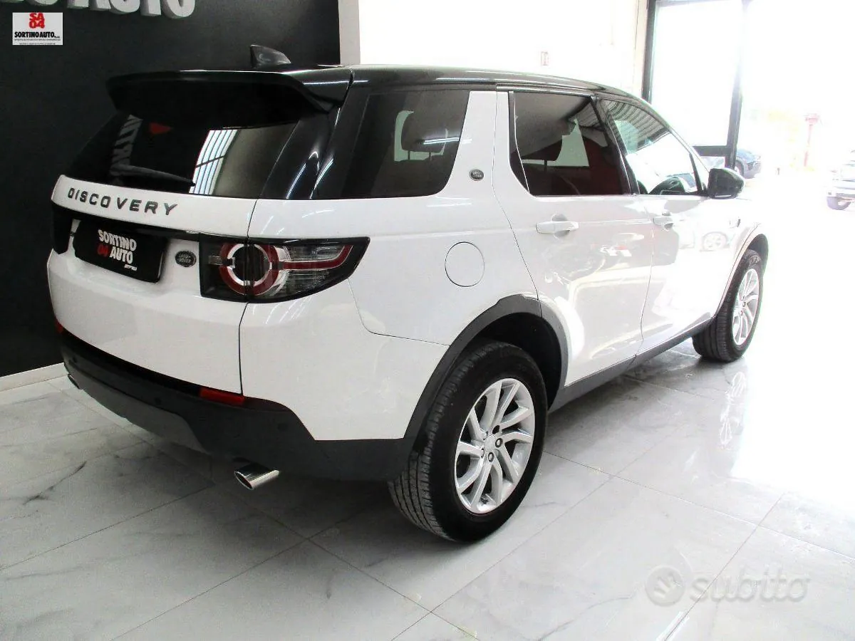 Land Rover Discovery Sport 2019 photo 4