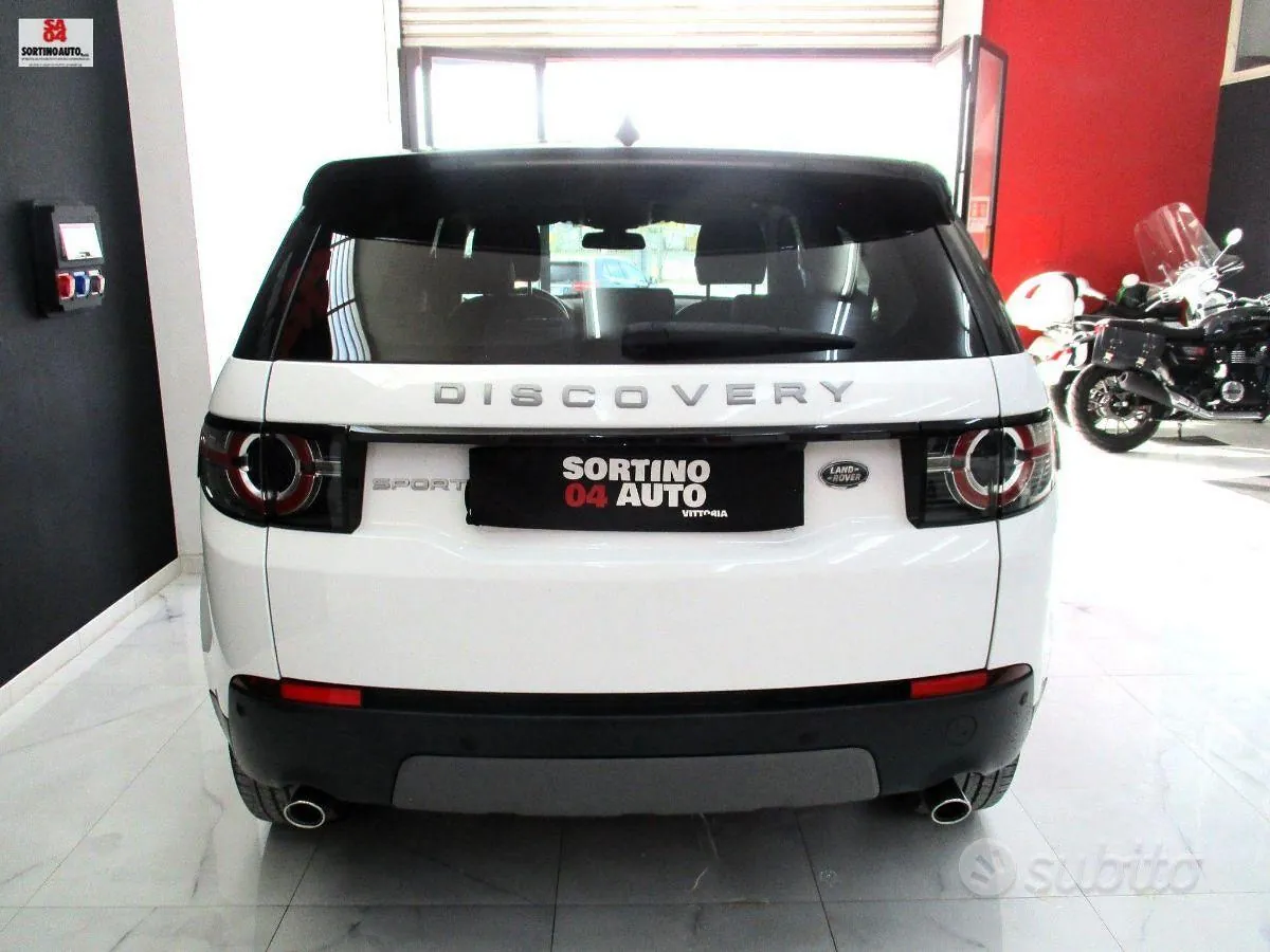 Land Rover Discovery Sport 2019 photo 2