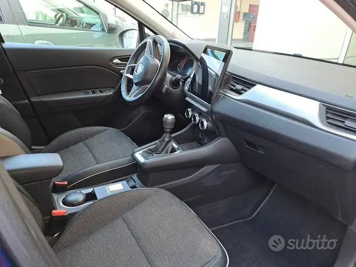 Renault Captur 2023 photo 5