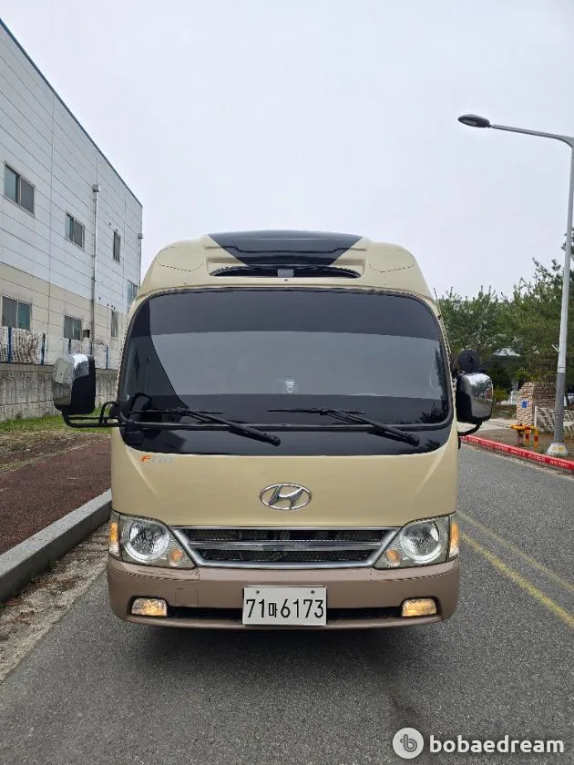 Hyundai County