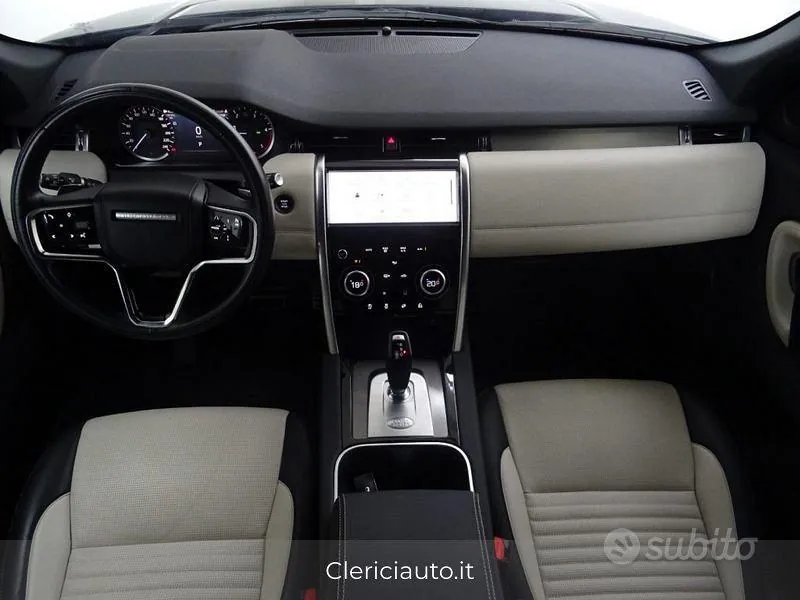 Land Rover Discovery Sport 2022 photo 4