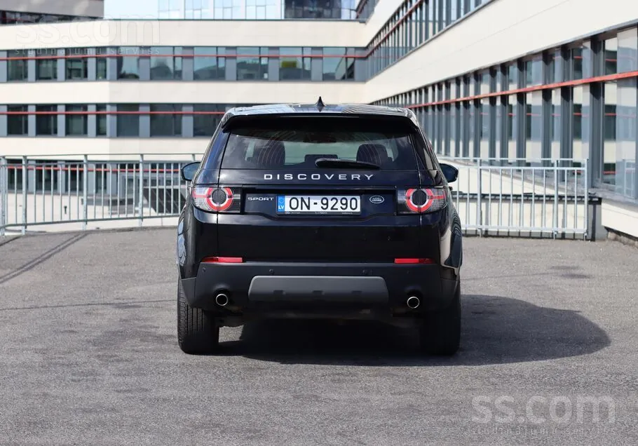 Land Rover Discovery Sport 2018 photo 5
