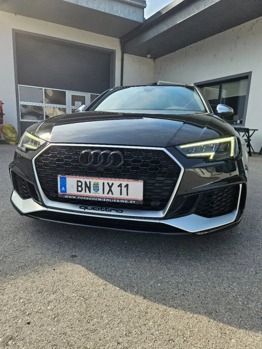 Audi A4 2018 photo 3