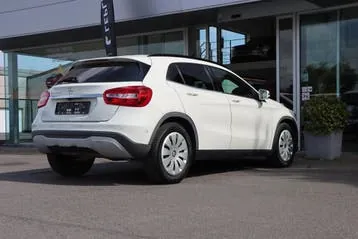 Mercedes-Benz Gla 2017 photo 2