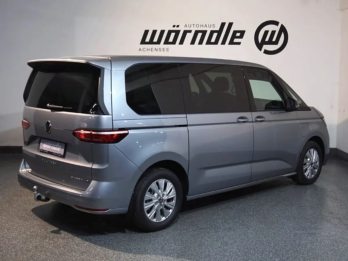 Volkswagen Multivan Life 2026 photo 2