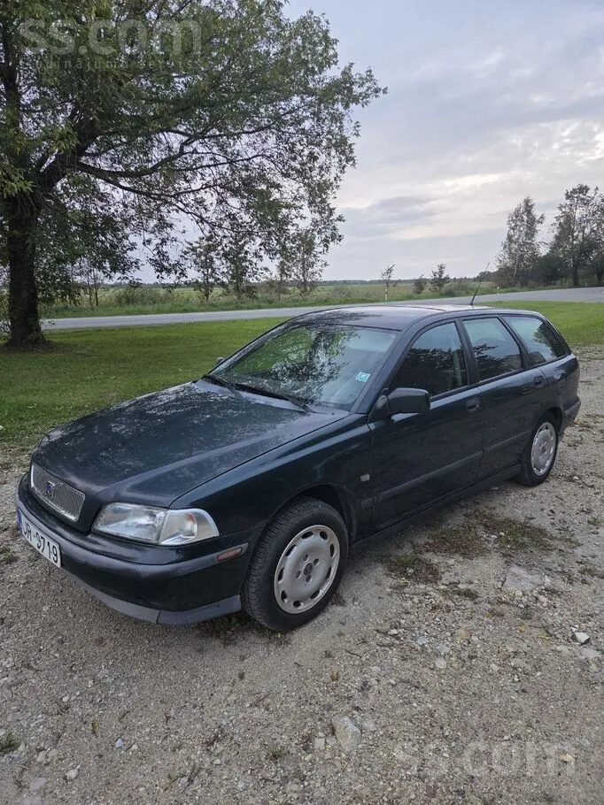 Volvo V40