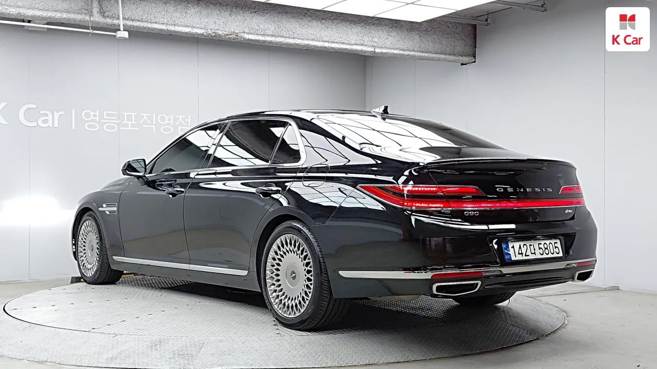 Genesis G90 2021 photo 2