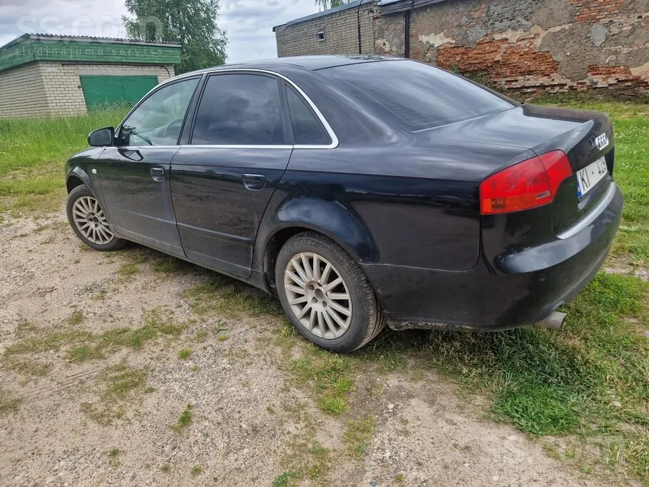 Audi A4 2005 photo 2