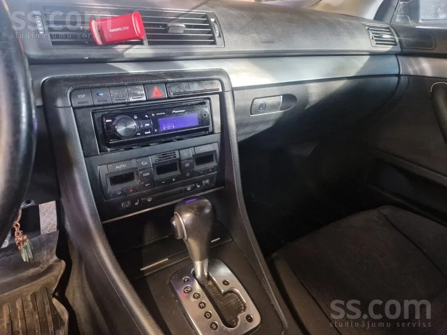 Audi A4 2005 photo 4