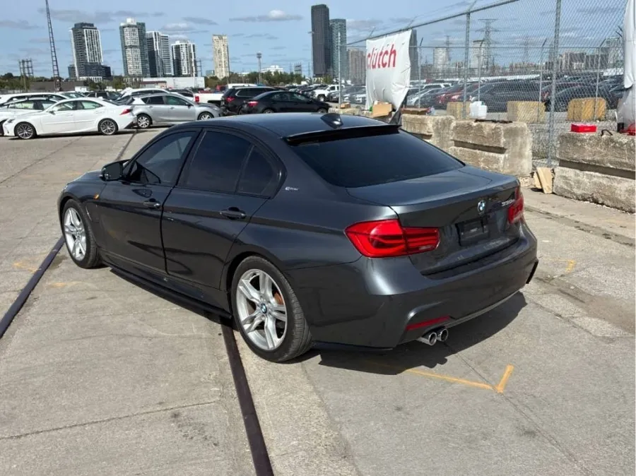 BMW 3 Series 2018 photo 3