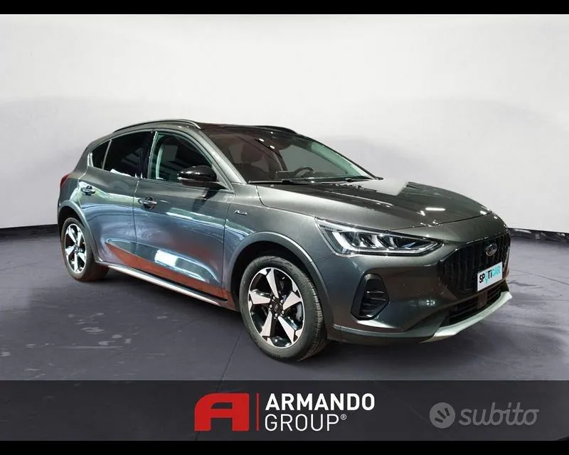 Ford Focus 2023 photo 3