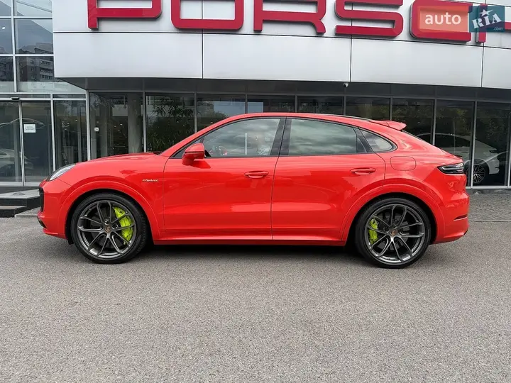 Porsche Cayenne Coupe 2019 photo 2