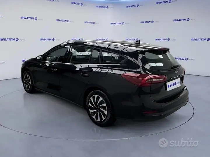 Ford Focus 2025 photo 3