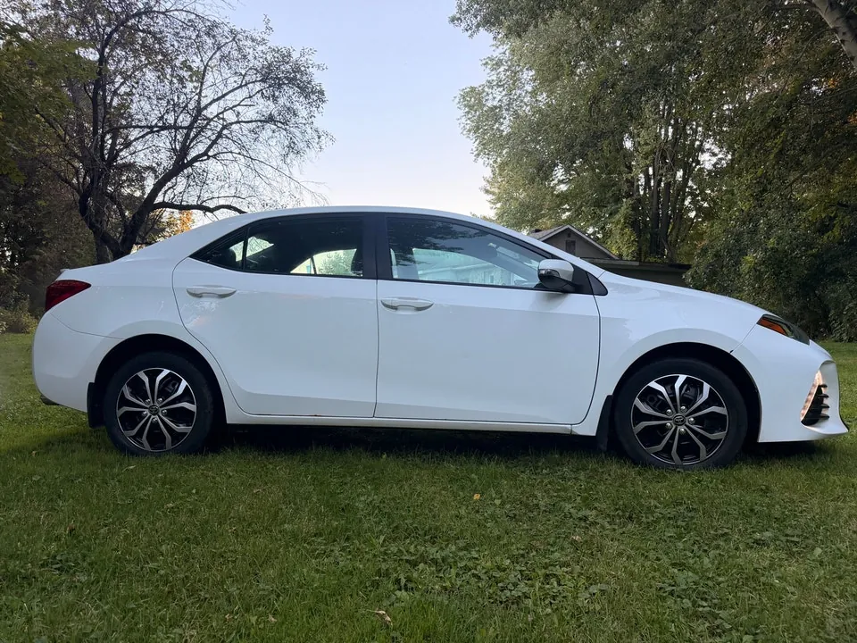 Toyota Corolla 2017 photo 3