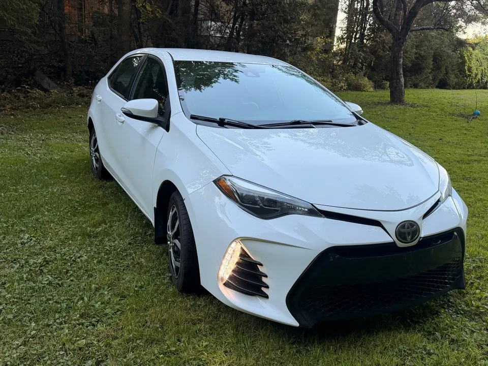 Toyota Corolla 2017 photo 2