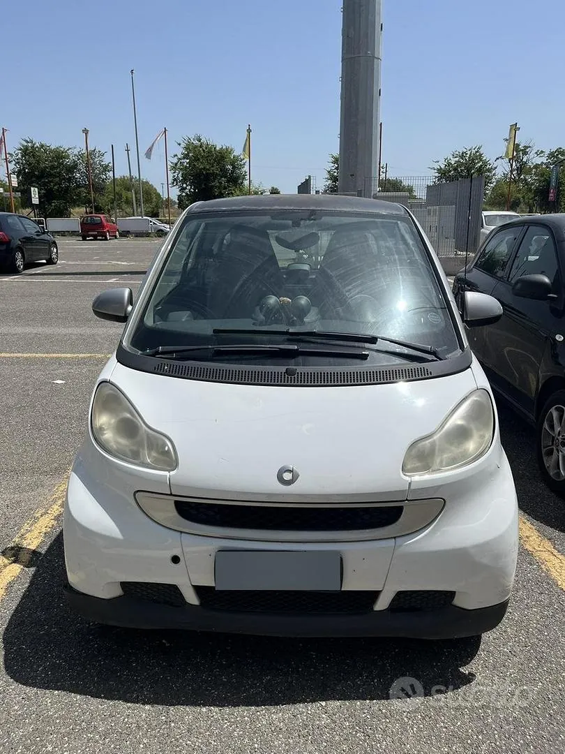 Smart Fortwo 2011 photo 3