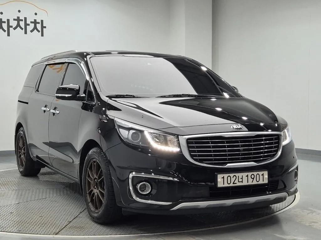 Kia Carnival 2018 photo 4