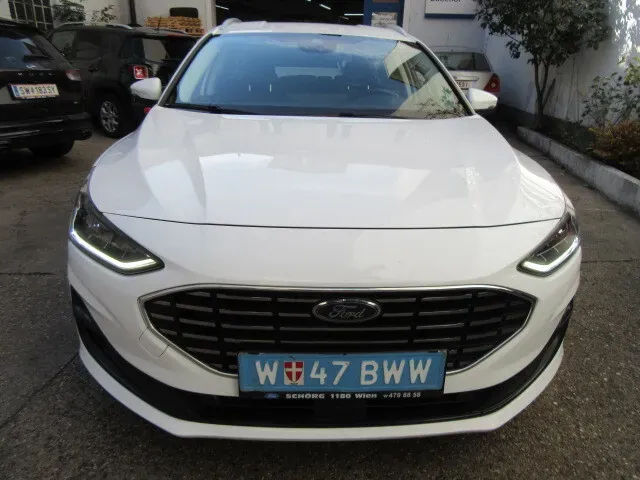 Ford Focus 2023 photo 3