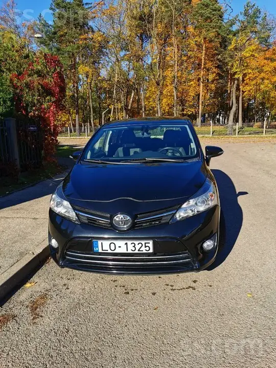 Toyota Verso 2013 photo 3