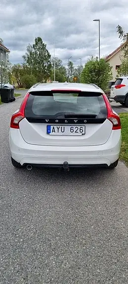 Volvo V60 2014 photo 3