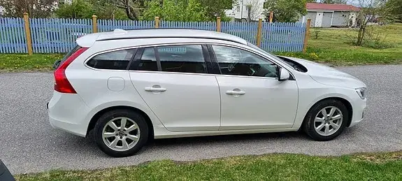 Volvo V60 2014 photo 4