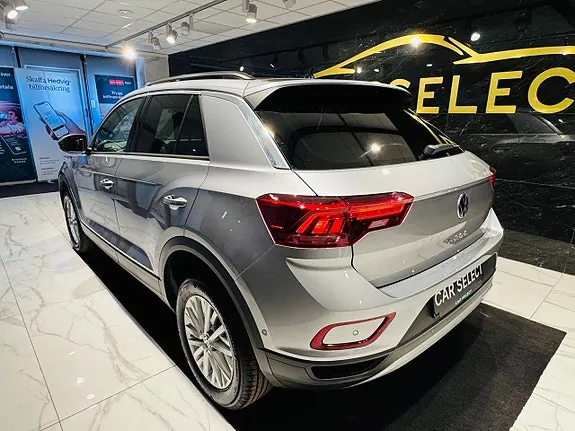 Volkswagen T-Roc 2023 photo 3
