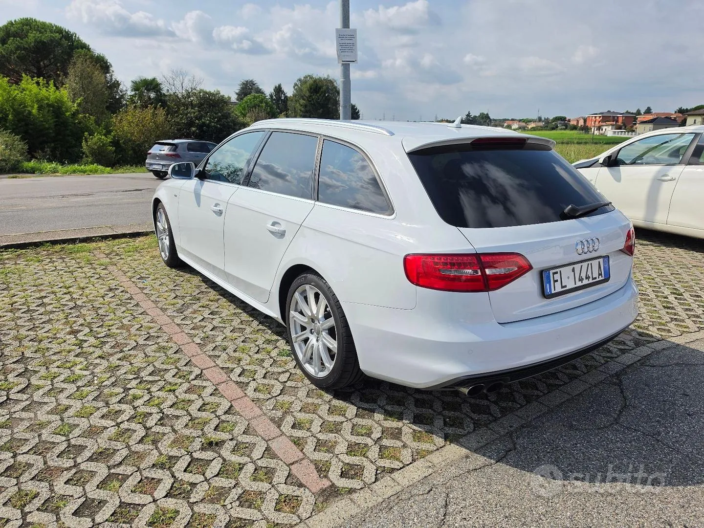 Audi A4 2017 photo 2