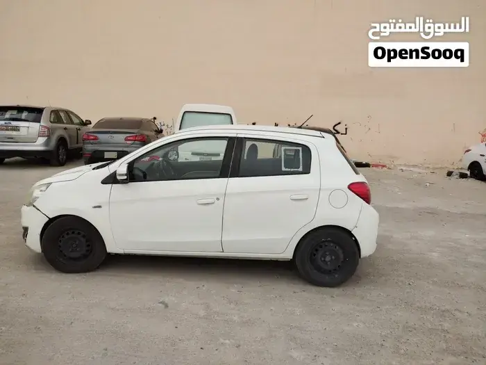 Mitsubishi Mirage 2017 photo 3