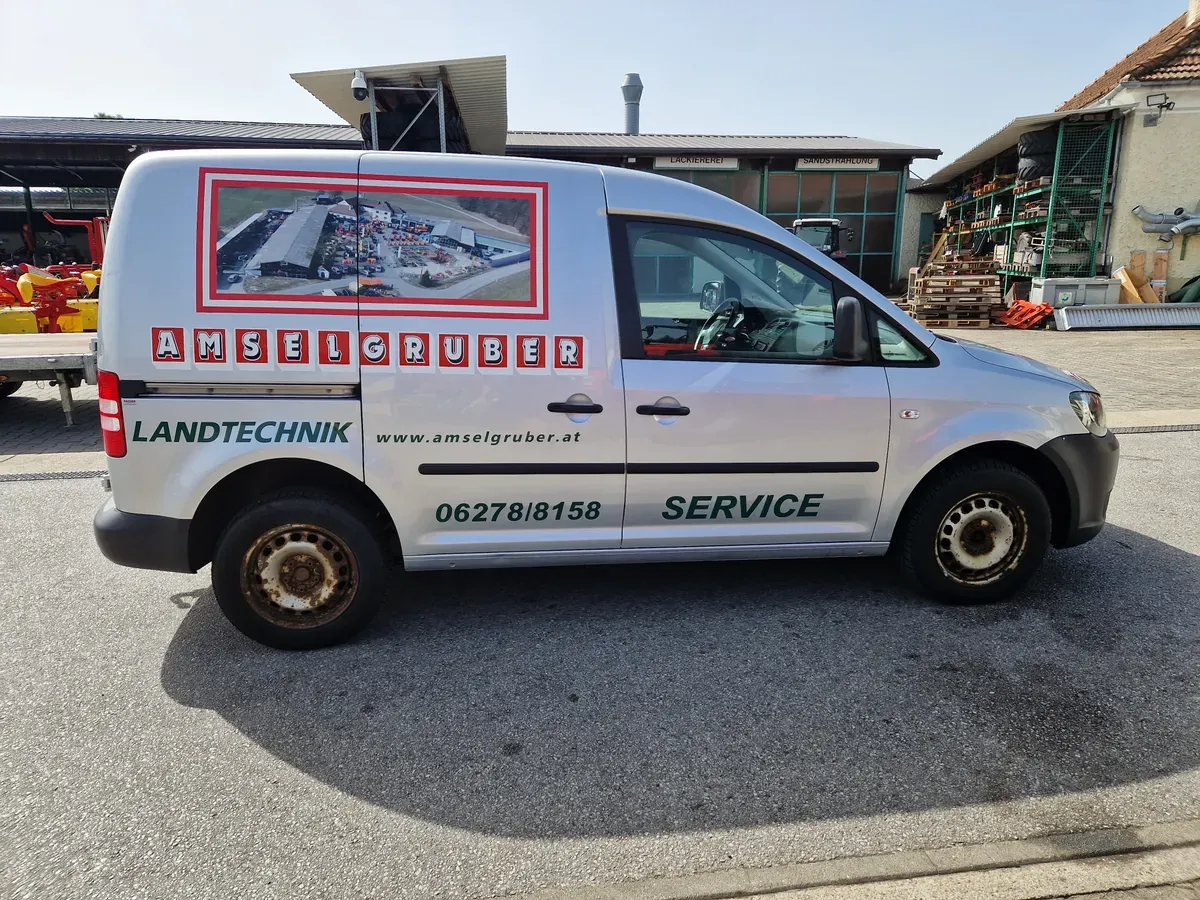 Volkswagen Caddy 2013 photo 2