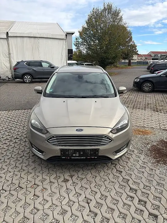 Ford Focus 2016 photo 2