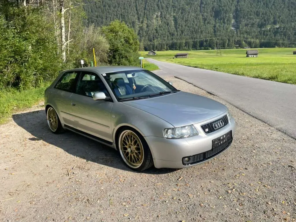 Audi A3 1999 photo 2