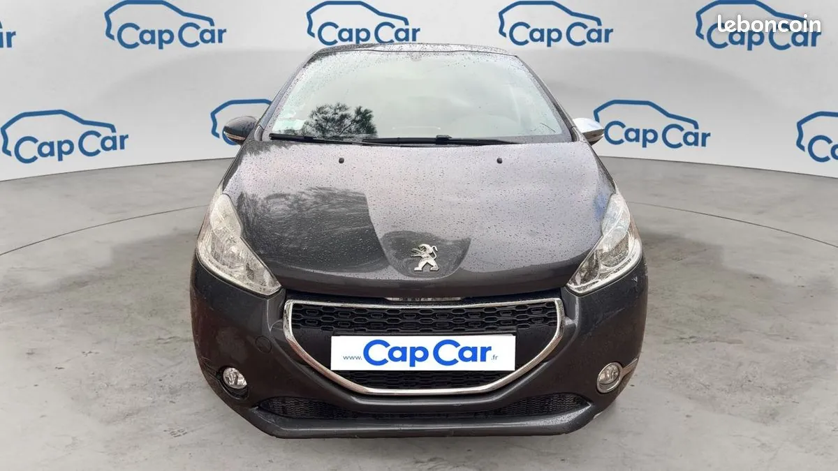 Peugeot 208 2015 photo 5