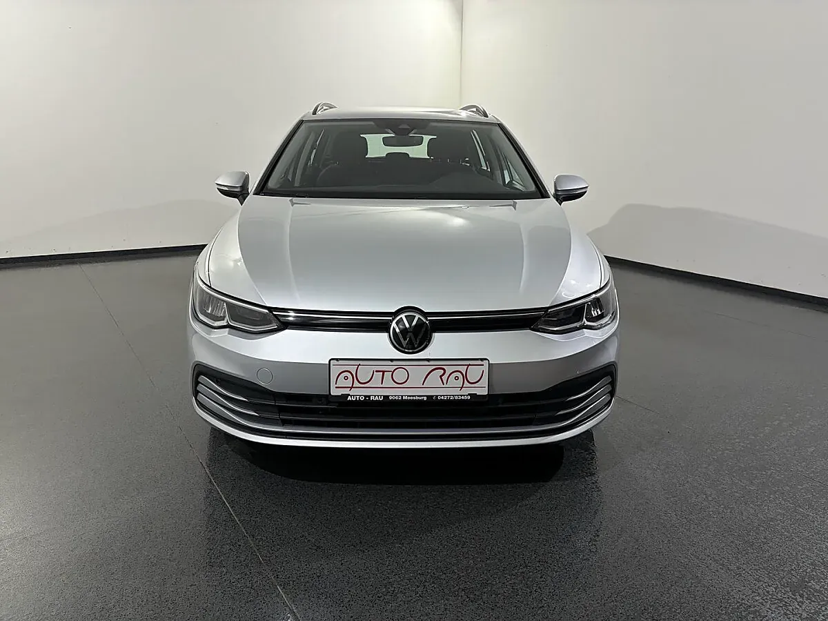 Volkswagen Golf 2022 photo 2
