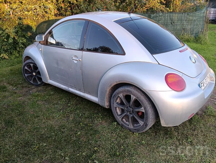 Volkswagen Beetle 2000 photo 2